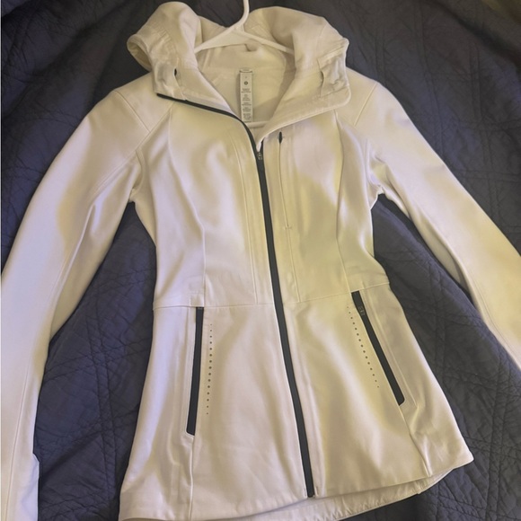 Lululemon Women’s Cross Chill Performance Jacket – Size 2 - Picture 3 of 5